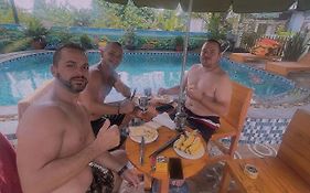 Tam Cốc Yến Nhi Homestay